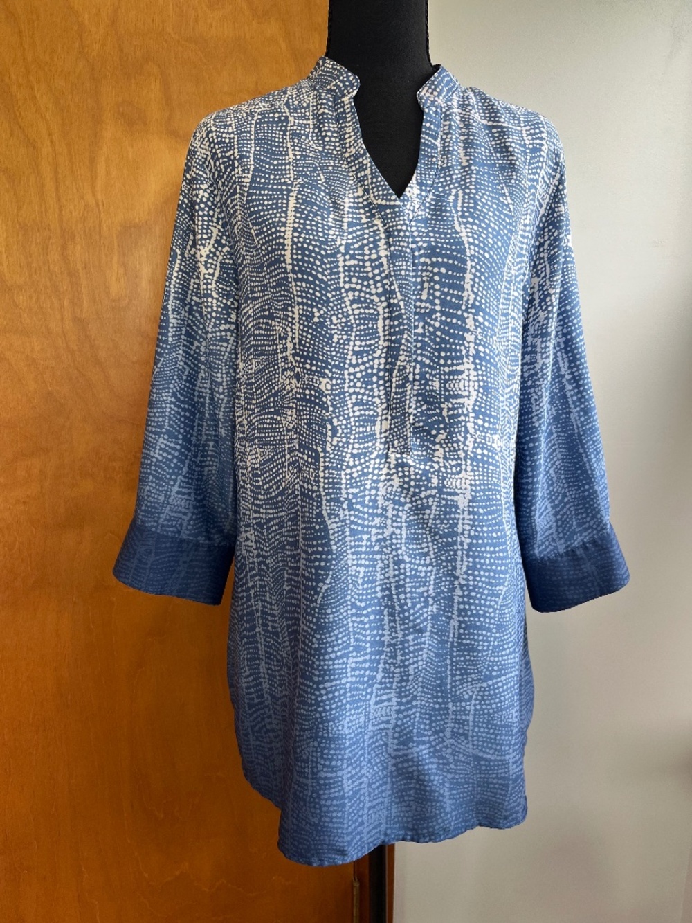 Soft Surroundings Tunic sz M Boho Laganlook Silky Coastal Artsy Relaxed Chic
